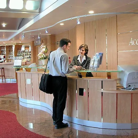 Brit La Beaujoire Parc Expo Hotel 4*