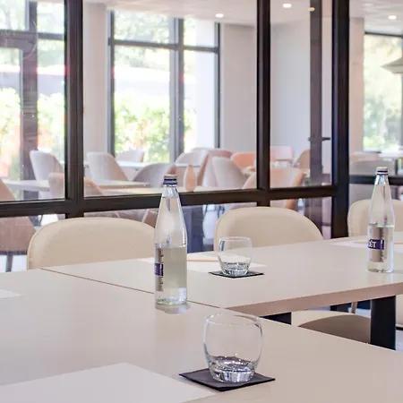 Hotel Brit La Beaujoire - L'amandine 4*